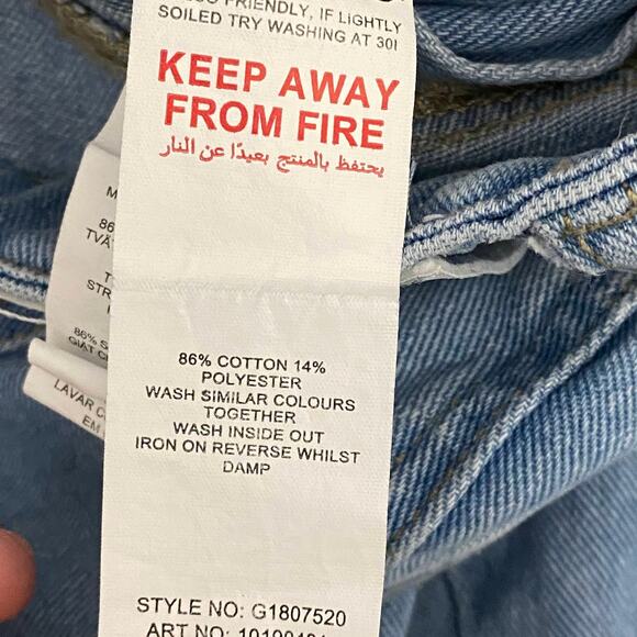 Riot Missguided High-Rise Light Wash Blue Denim Mom Jeans Women's Size 25 - Picture 8 of 9